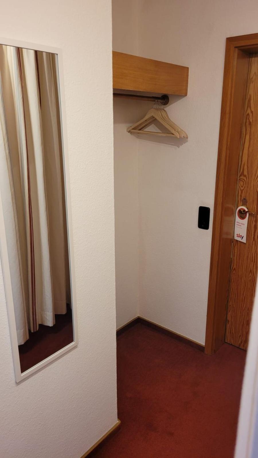 Hotel Zur Linde 멜도르프 외부 사진